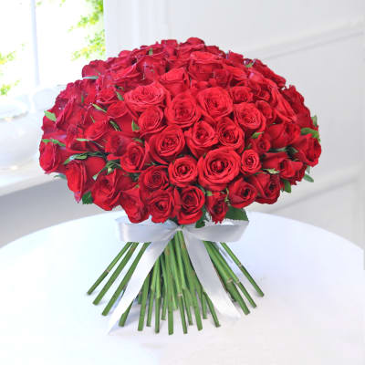 100 Red Roses